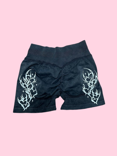 HEARLESS B*TCH - SCRUNCH SHORTS (dark grey)