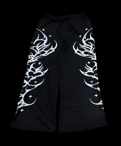 PUNCTURED HEARTS- SWEATPANTS (BLACK)