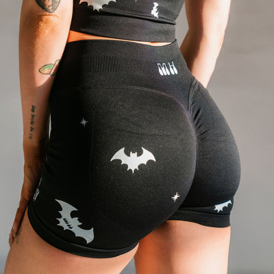 GOTH MOMMY BLACK- SCRUNCH SHORTS